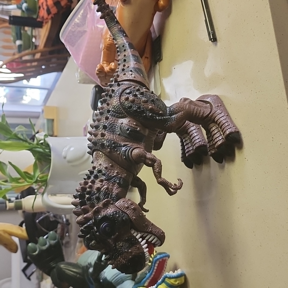 Dinosaur 12"